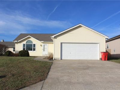216 S Dalton Dr, Lone Jack, MO, 64070