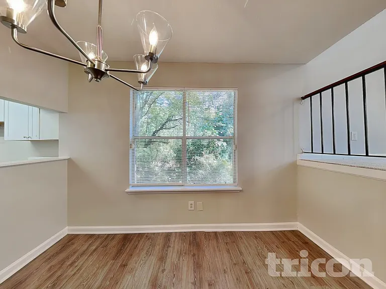 2755 Wildflower Ln — Photo 4