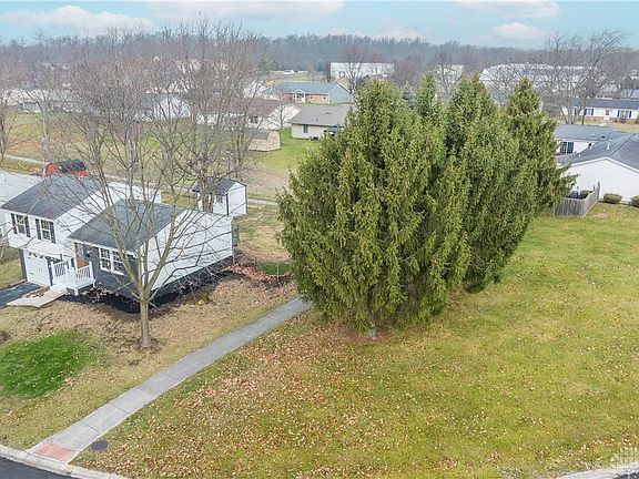 2nd image of 180 Woburn Farm Cir