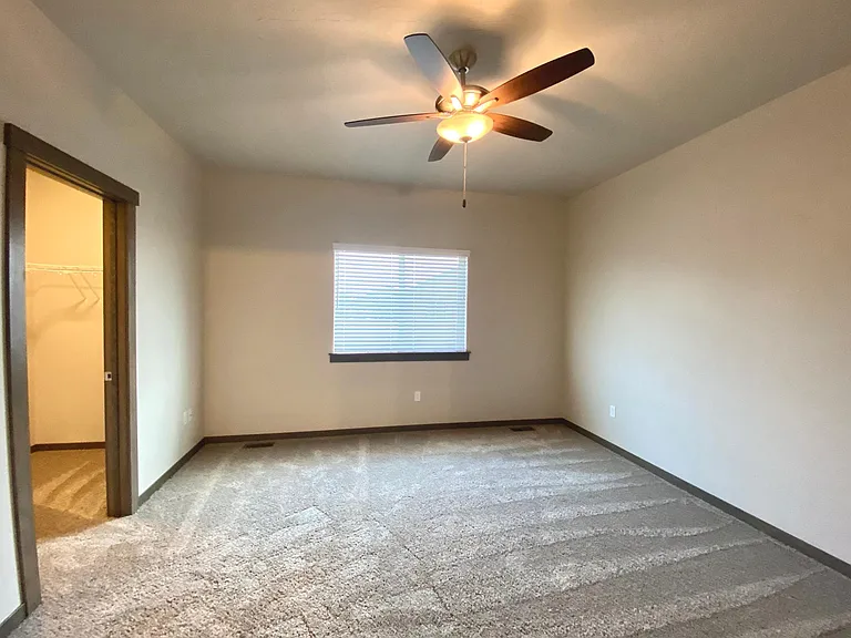 4354 N Donovan Ln — Photo 11