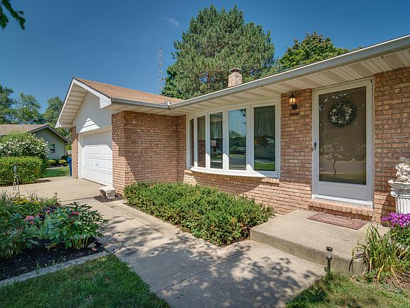 2nd image of 26445 Sandpiper Ct