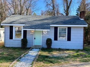 584 Wildwood Dr, Spartanburg, SC 29306