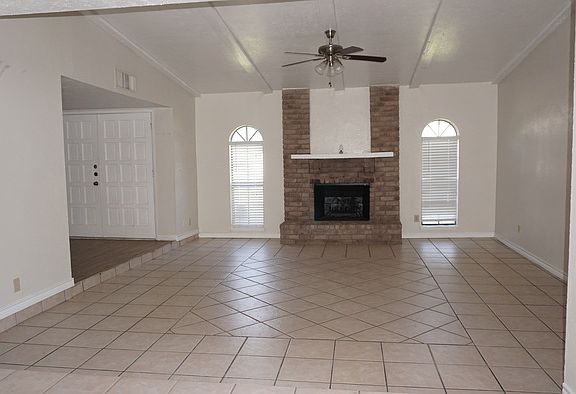 4th image of 3618 Chamberland Dr