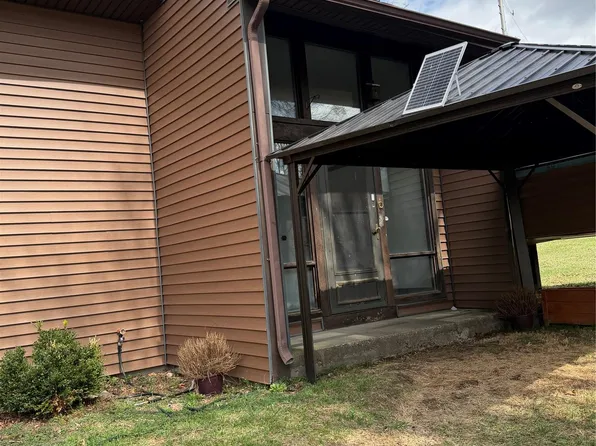 40 Felter Hill Rd, Monroe, NY 10950