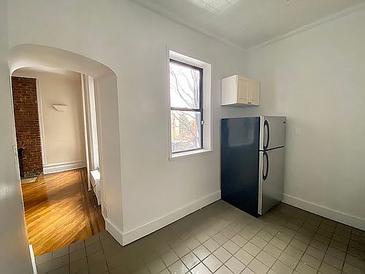 4th image of 335 Flatbush Ave APT 3