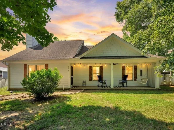 105 W Franklin St, Youngsville, NC 27596