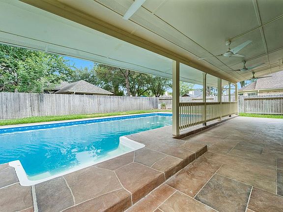 4th image of 15131 Red Cedar Cove Ln