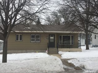309 9th St SE, Watertown, SD 57201