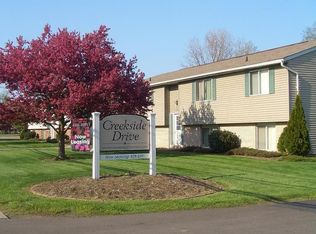 2095 Hubbard Rd APT B, Madison, OH 44057