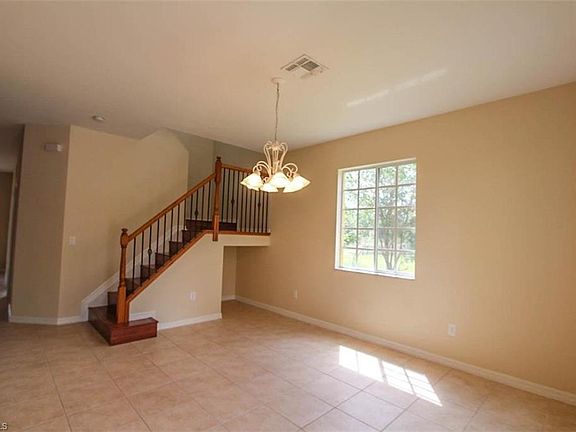 4th image of 10320 Olivewood Way Unit 75