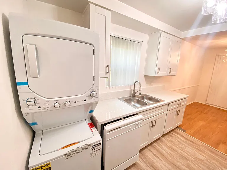 7654 Fountain Ave #2 — Photo 8
