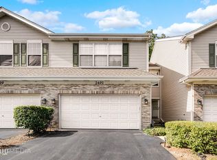 2492 Stoughton Cir, Aurora, IL 60502