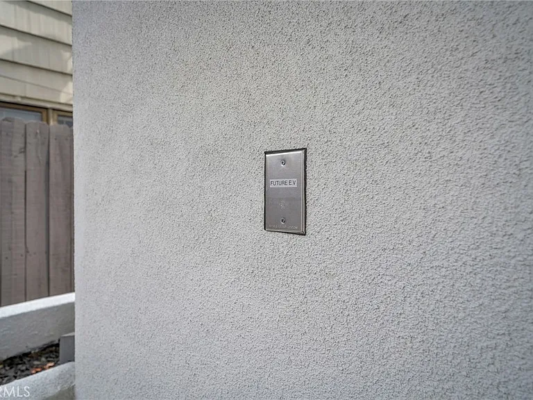 4453 Colfax Ave #2 — Photo 59