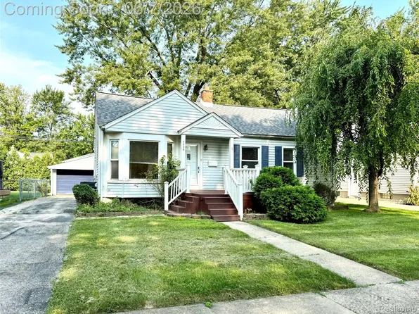 4235 Buckingham Ave, Berkley, MI 48072
