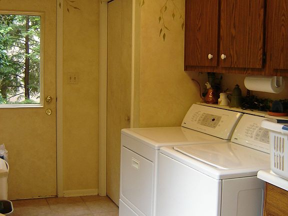 !st floor Laundry