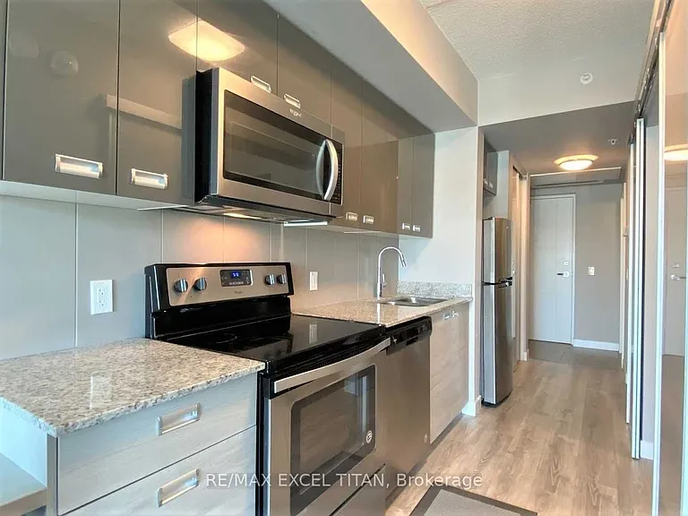 250 Albert St #620 — Photo 8