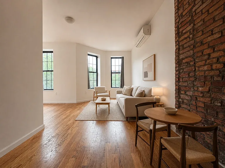 368 Hancock St #3A — Photo 2