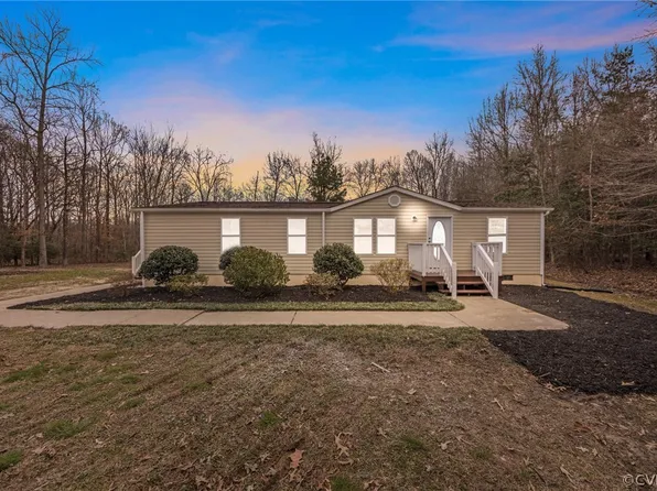 218 Wickham Rd, Bumpass, VA 23024