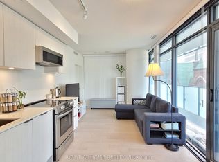 25 Richmond St E #912, Toronto, ON M5C 0A6