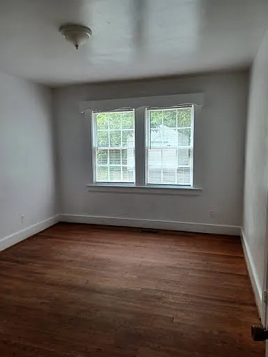 416 N Mercer St — Photo 7