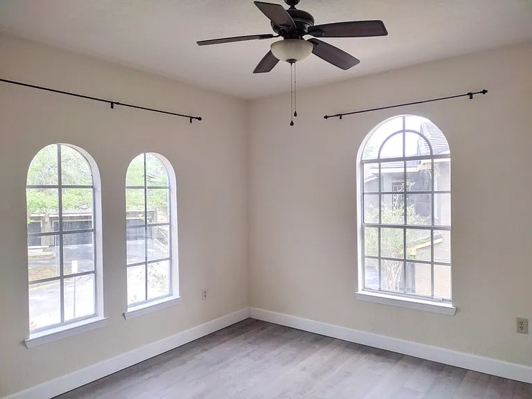 Guest bedroom