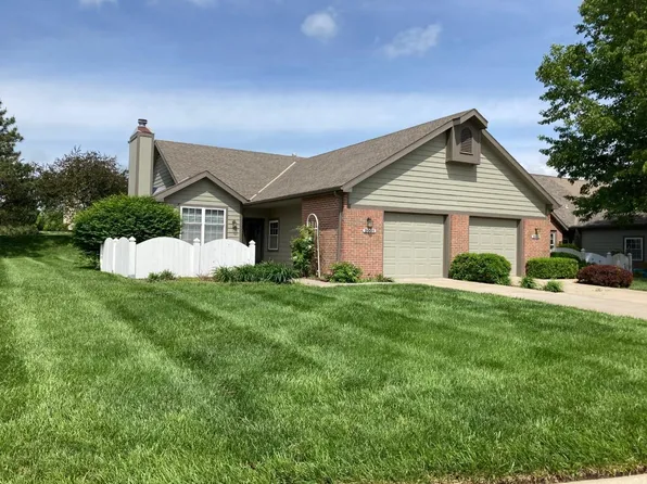 2001 N Pointe Dr, Manhattan, KS 66502
