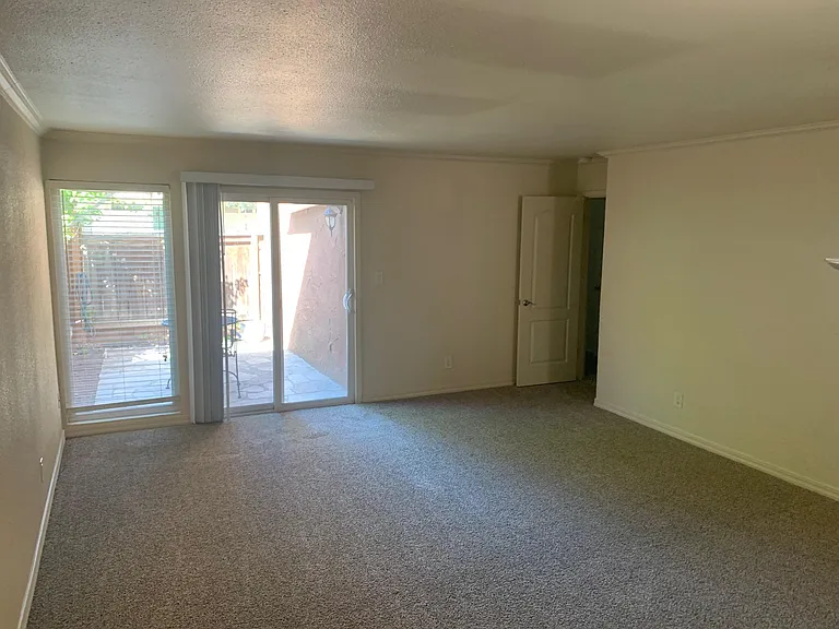 7178 N Fruit Ave #126 — Photo 3