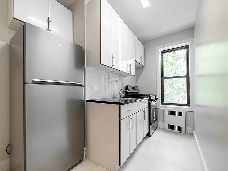 7714 Bay Pkwy #2H — Photo 1