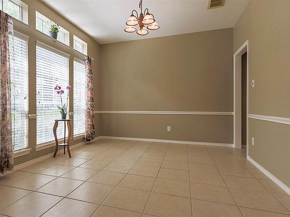 5th image of 8719 Candleshine Cir