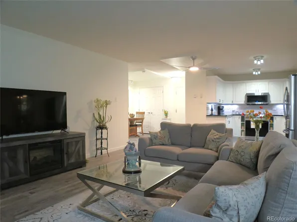 690 S Alton Way #9A, Denver, CO 80247