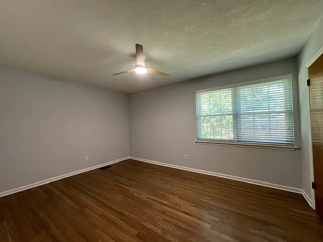 Willow Dr — Photo 14