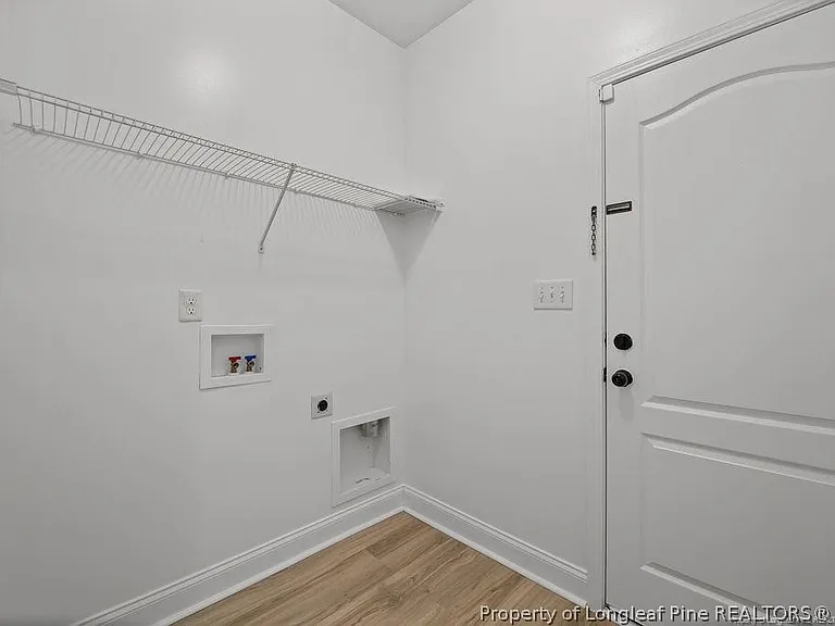 343 Fountain Grove Dr — Photo 15