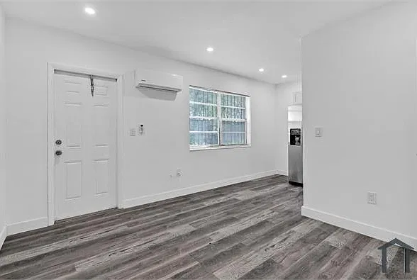 1 bed, $1,800 — Photo 3
