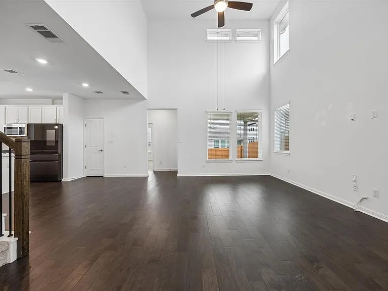 6407 Rounded Pebble Ln — Photo 8