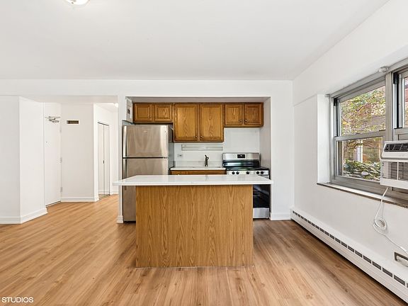 4th image of 4950 N Marine Dr APT 102