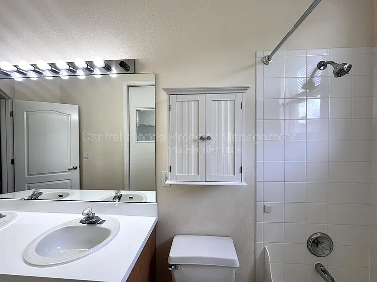 10118 Shortwood Ln — Photo 28