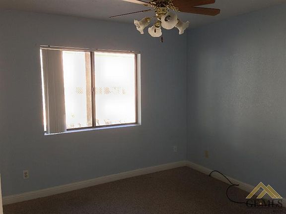 3rd image of 6717 Lakewood Dr