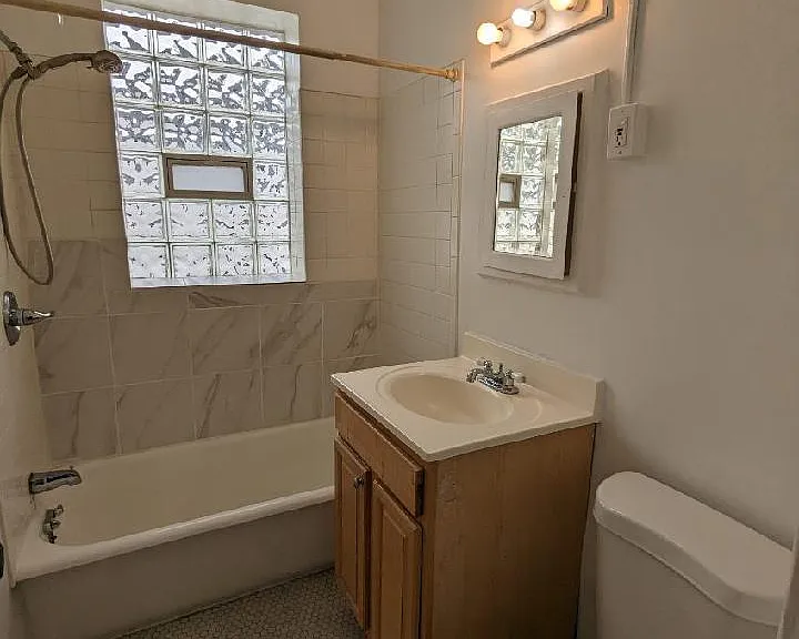 1111 Bellevue Ave #2E — Photo 5