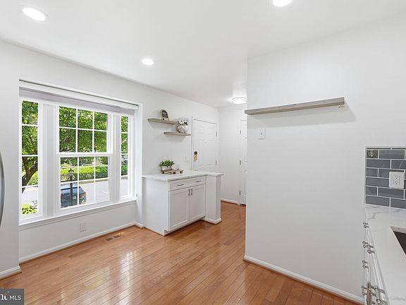 4th image of 6052 Kestner Cir