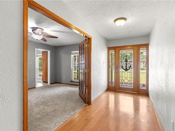 5th image of 29 Savoie Dr