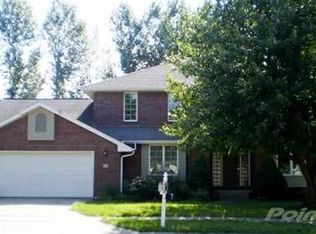 16 Galway Pl, Iowa City, IA 52246