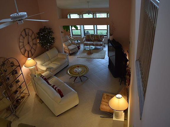 5th image of 360 Vista Ct