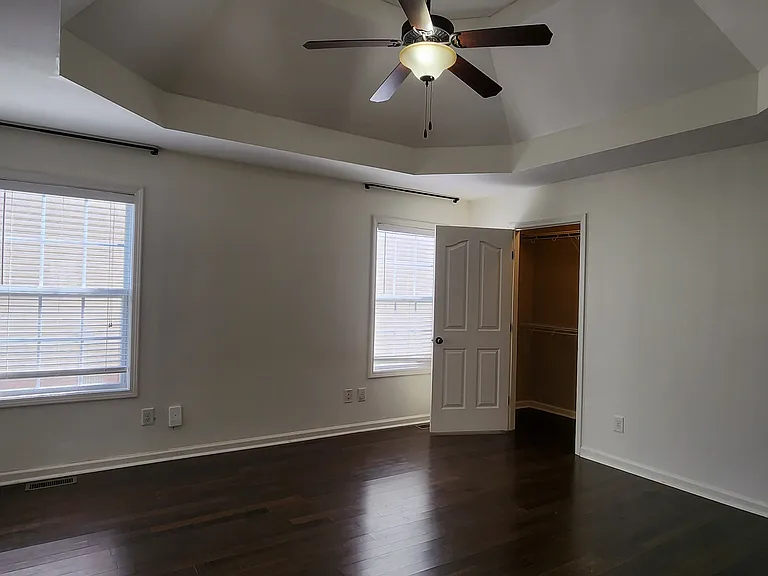 2969 Brewster Dr — Photo 12