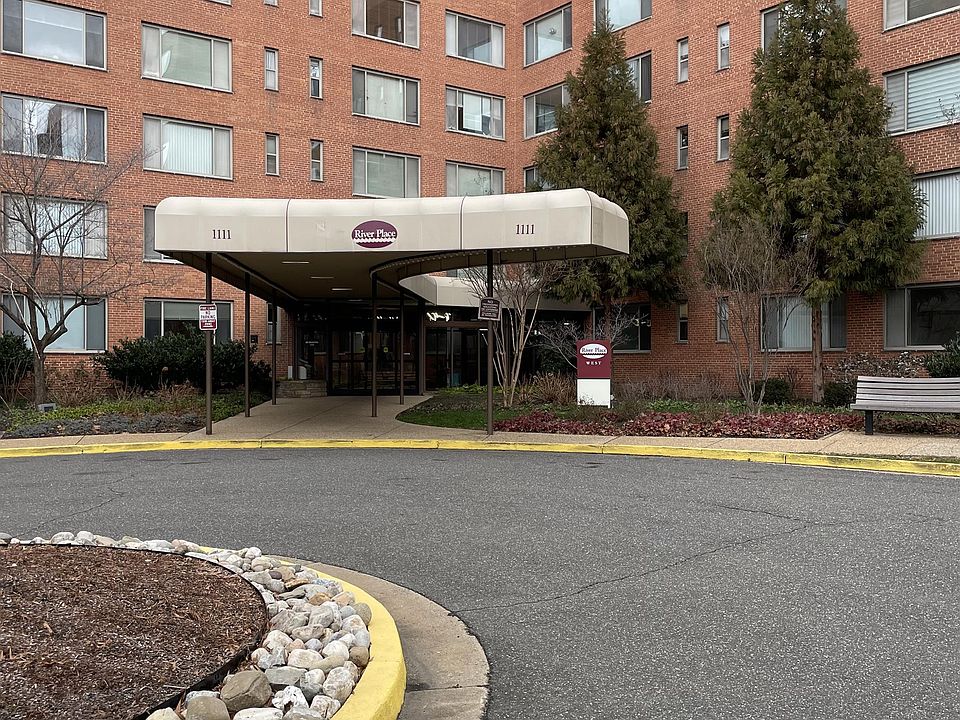 1st image of 1111 Arlington Blvd APT 331