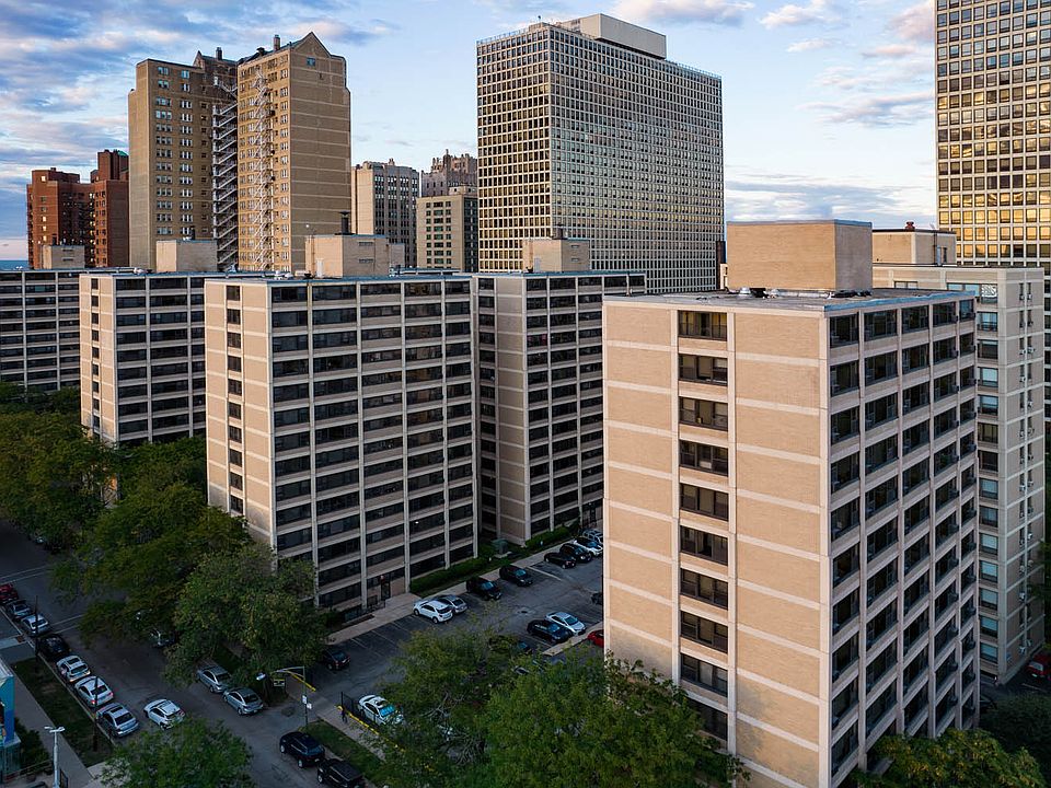 Algonquin Apartments Hyde Park