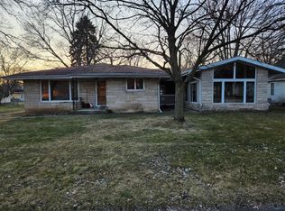 710 S Main St, Kouts, IN 46347