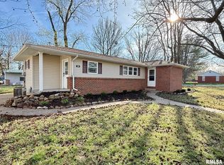 209 W Main St, De Soto, IL