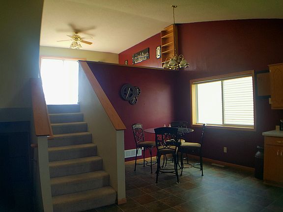 4th image of 600 7th St S