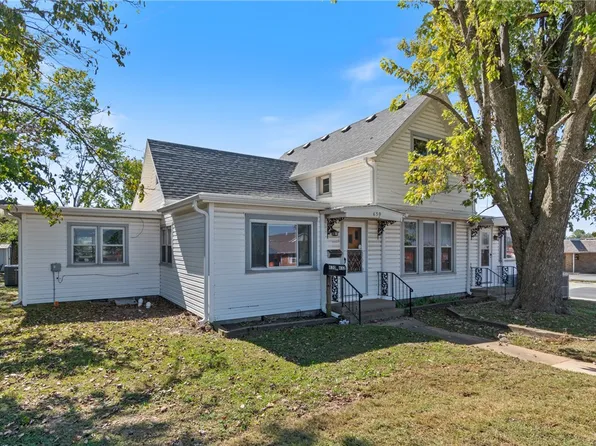 630 W Poplar St, Rogers, AR 72756