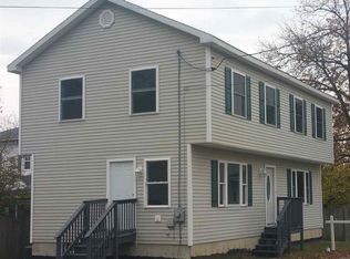 10 Champlain Rd, Mechanicville, NY 12170